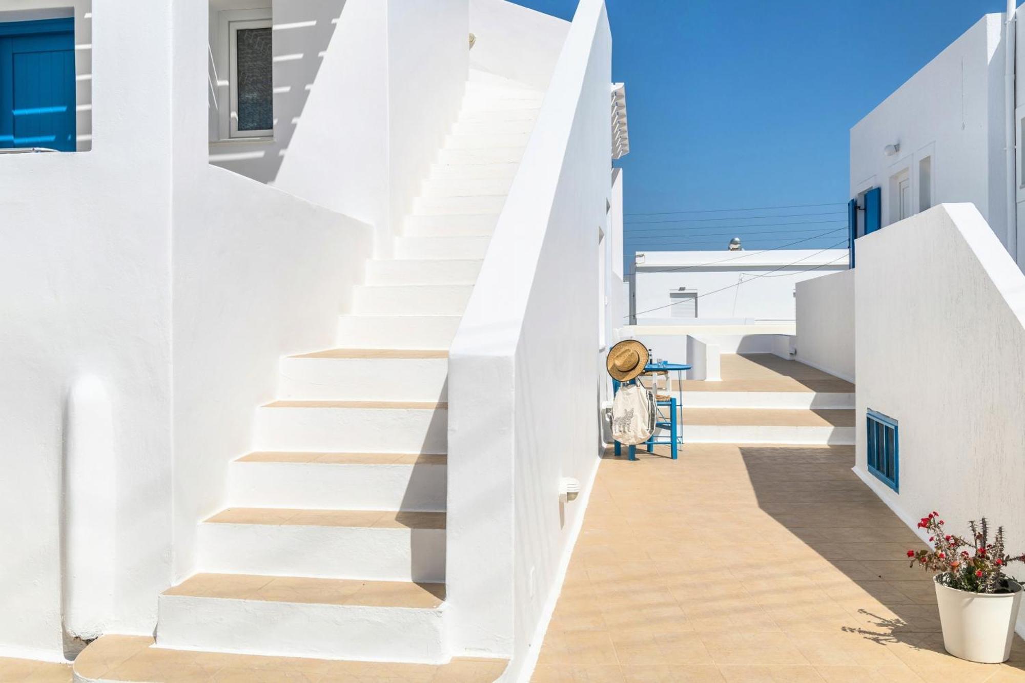 Livanios Studios Adamantas  Exterior foto